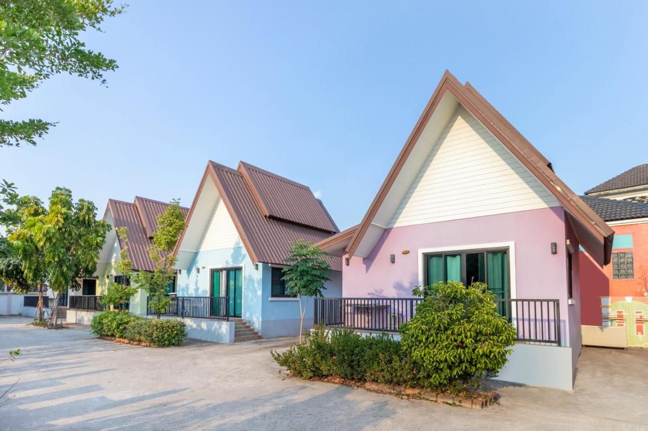 Oyo 798 Reurn Mareena Resort Nakhon Ratchasima Ngoại thất bức ảnh